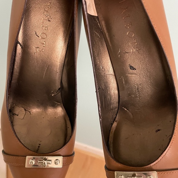 Women’s Heels - Picture 5 of 6